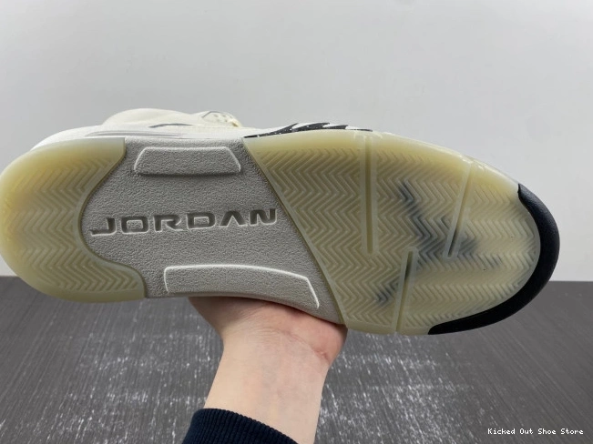 Kicked Out Shoe Store Sail Jordan Air FN7405-100 SE 5 0811